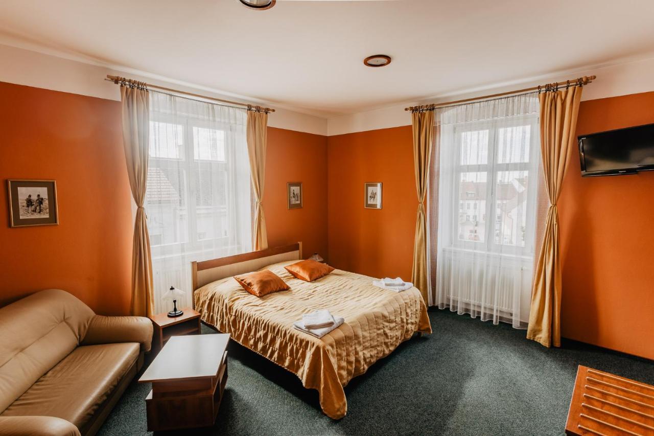 Hotel U Valdicke Brany Їчін Екстер'єр фото