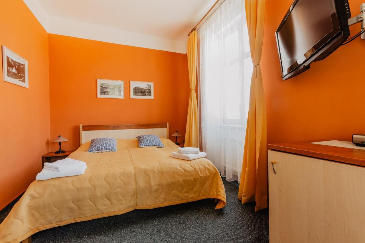 Hotel U Valdicke Brany Їчін Екстер'єр фото